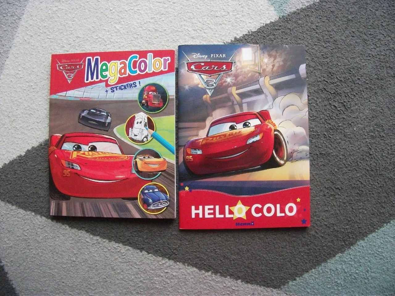 Lot de 2 livres de coloriages Cars